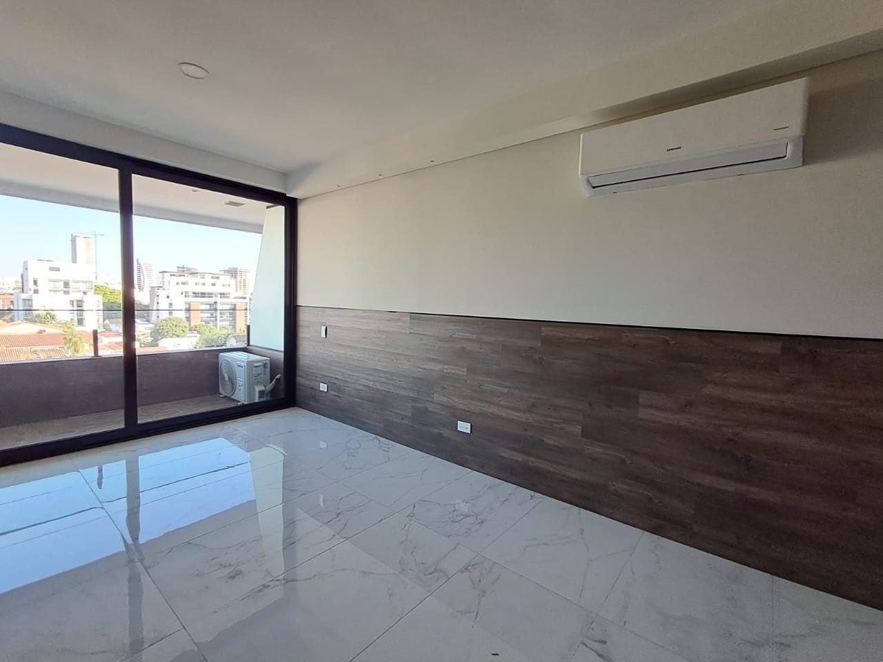 Departamento en VentaEQUIPETROL, Edificio LUXE SUITES, C/8 este Foto 17