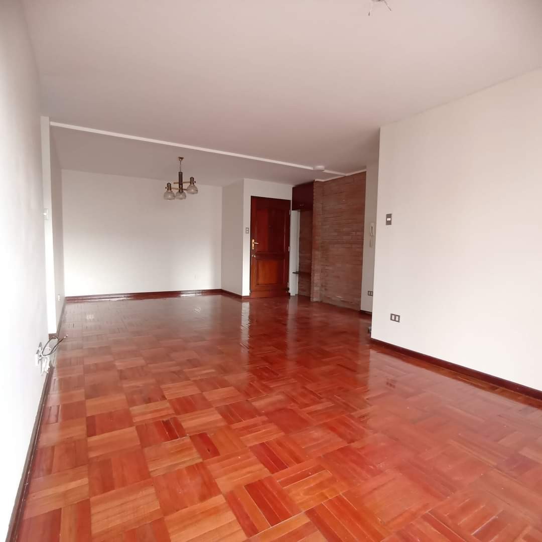 Departamento en VentaMiraflores - Calle Cuba  Foto 18