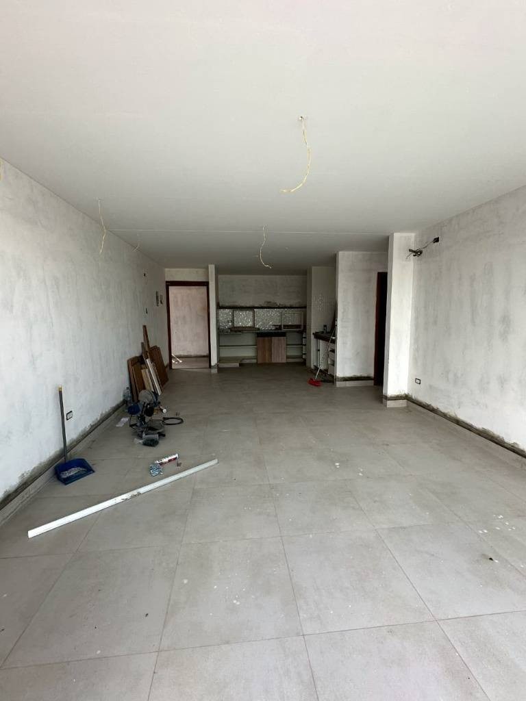 Departamento en VentaEntre 2do y tercer anillo, entre Av. Paragua y Av. Guapay Foto 9