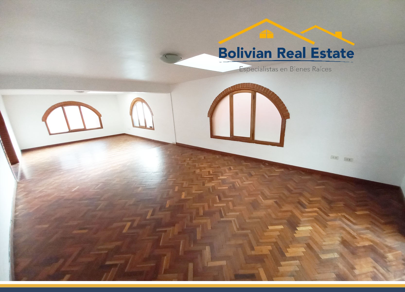 Casa en Achumani en La Paz 7 dormitorios 4 baños 5 parqueos Foto 4