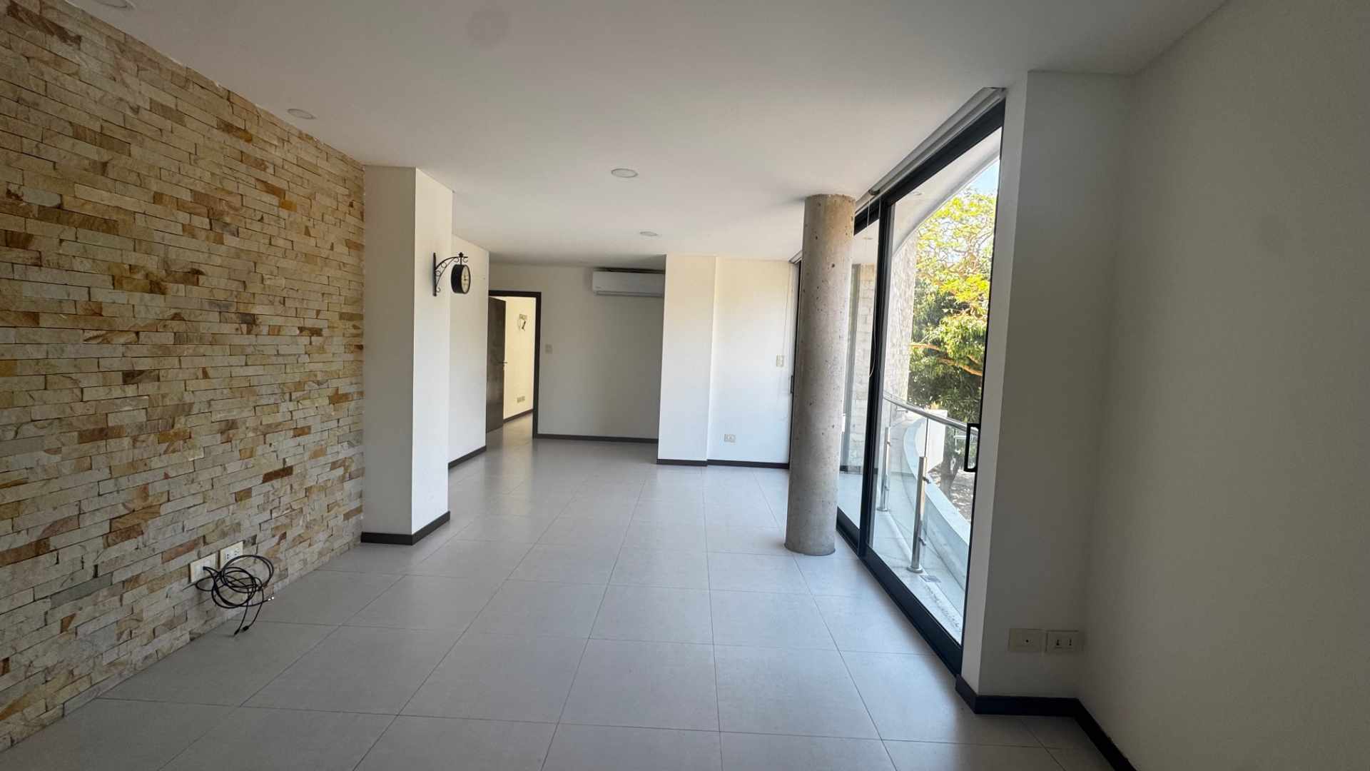 Departamento en Equipetrol en Santa Cruz de la Sierra 2 dormitorios 2 baños 1 parqueos Foto 2