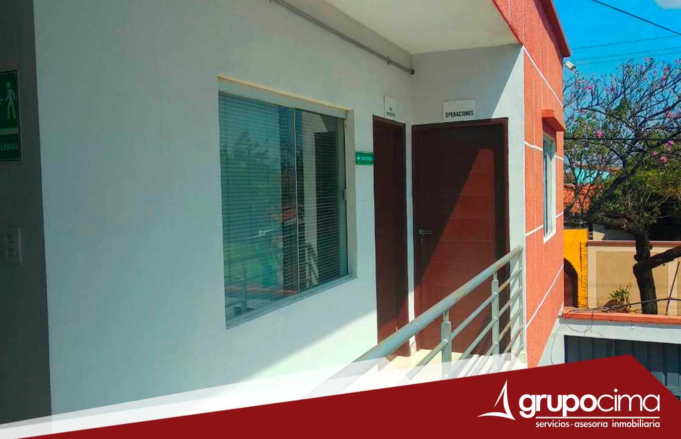 Oficina en VentaZ/ SUR HANGAR AEROPUERTO EL TROMPILLO 10 dormitorios 4 baños 6 parqueos Foto 2