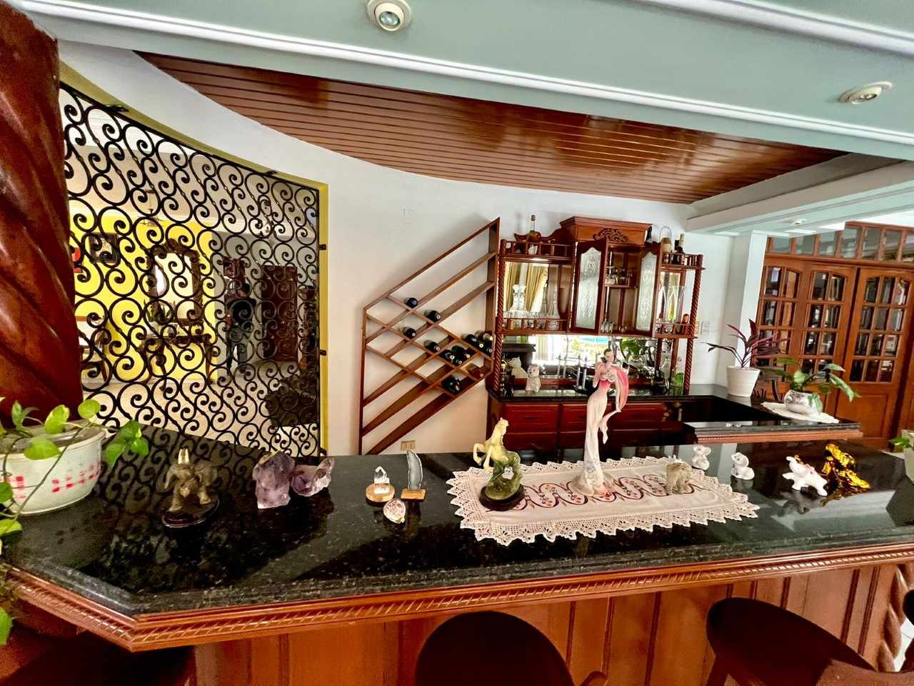 Terreno en VentaEn Ubicación Privilegiada De Ocasión En Venta Amplio Terreno (1.105 m2) con casa Ideal para Desarrollo Inmobiliario o Comercial - 3er Anillo y Radial 26    Foto 8