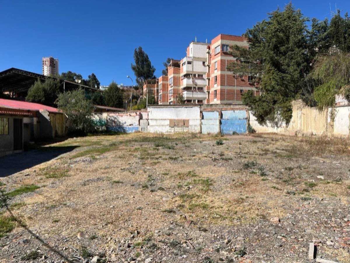 En Alquiler a Bs 17,000 Foto 1