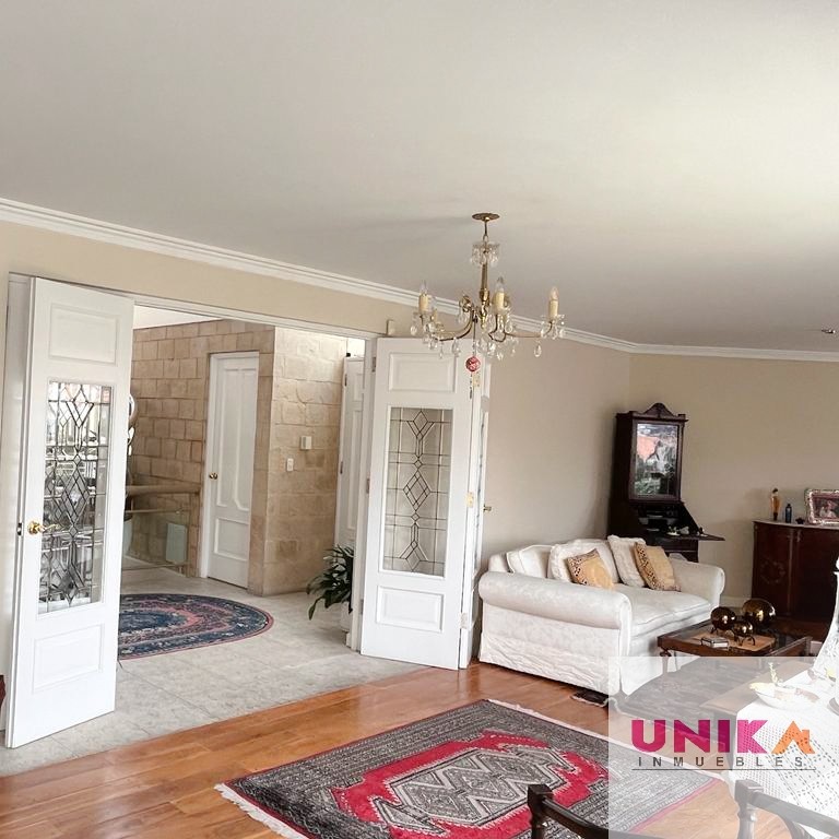 Casa en Venta🏡 HERMOSA CASA AMPLIA Y LLENA DE SOL EN VENTA, EN EL LUGAR MAS CÉNTRICO DE ACHUMANI 4 dormitorios 5 baños 4 parqueos Foto 31