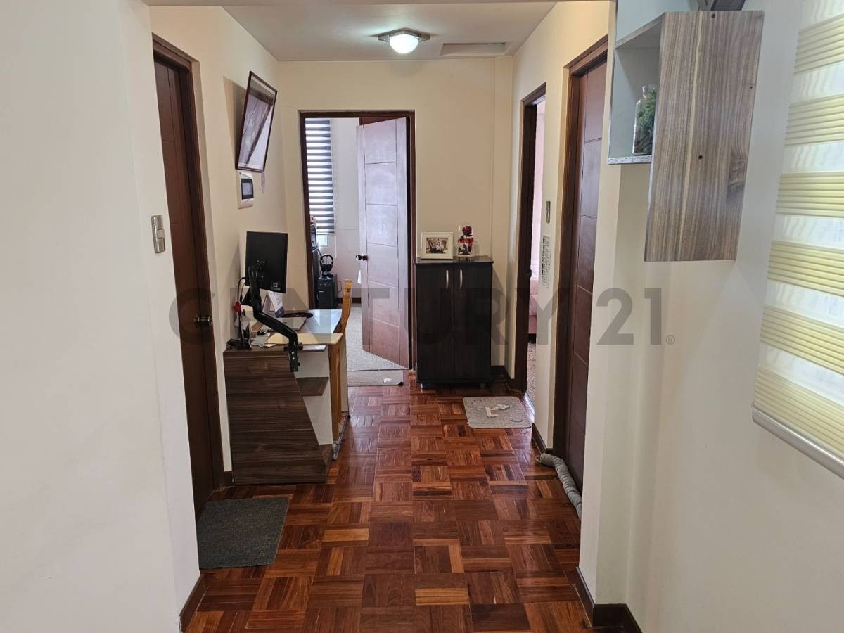 Casa en VentaALTO CALACOTO LOS ROSALES 4 dormitorios 4 baños 2 parqueos Foto 24