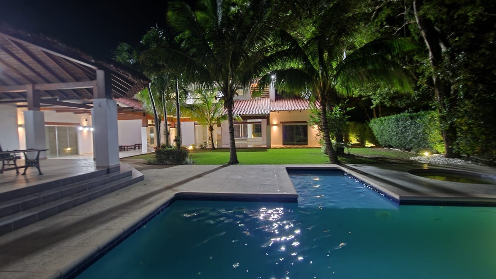 Casa en VentaCasa de lujo en Colinas del Urubo S2  - URUBO Foto 3