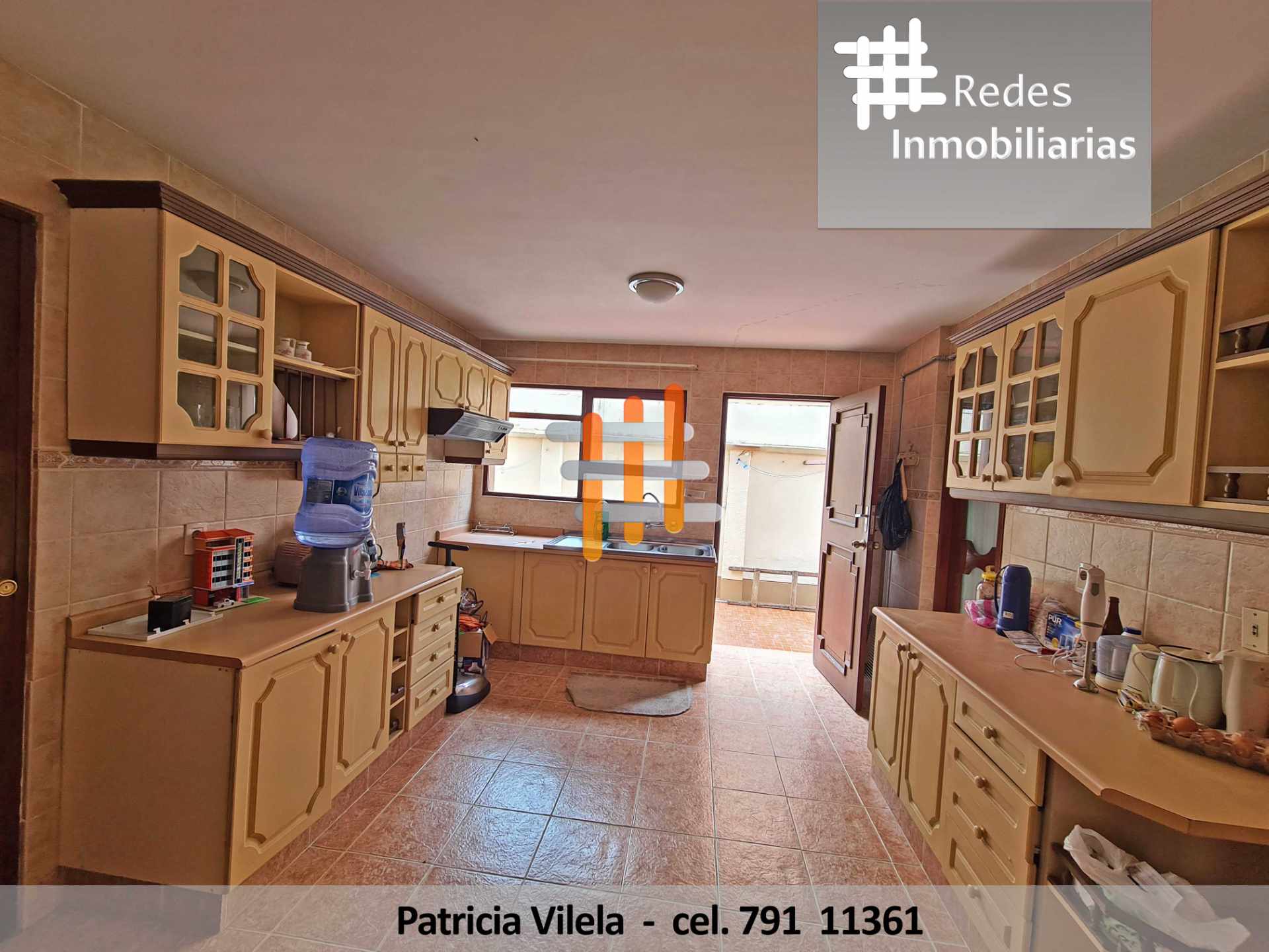 Casa en Los Pinos en La Paz 4 dormitorios 5 baños 3 parqueos Foto 11
