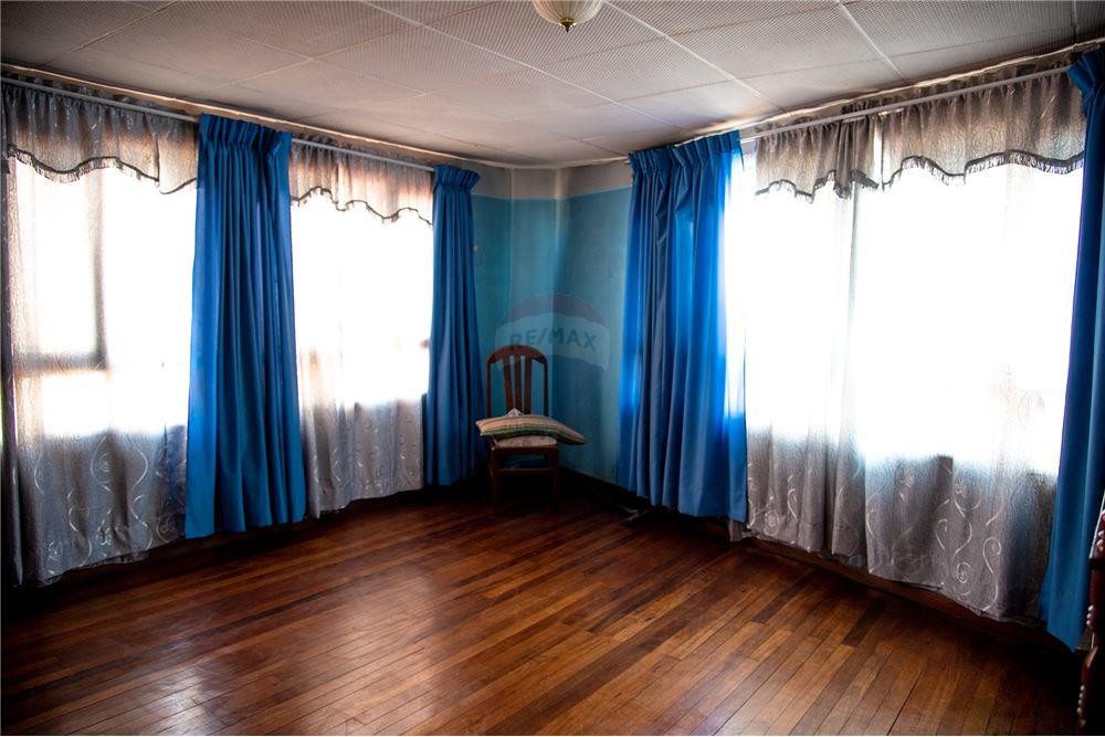 Casa en Venta2104 Avenida Melchor Perez de Olguin - Av. Melchor Perez esq. Acre - Oeste - Cochabamba Foto 5