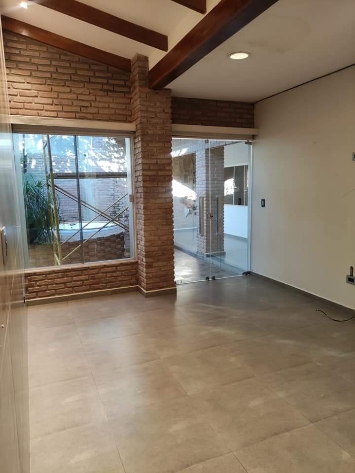 Casa en VentaCasa 4to anillo y Av. Pirai 3 dormitorios 2 baños 2 parqueos Foto 15