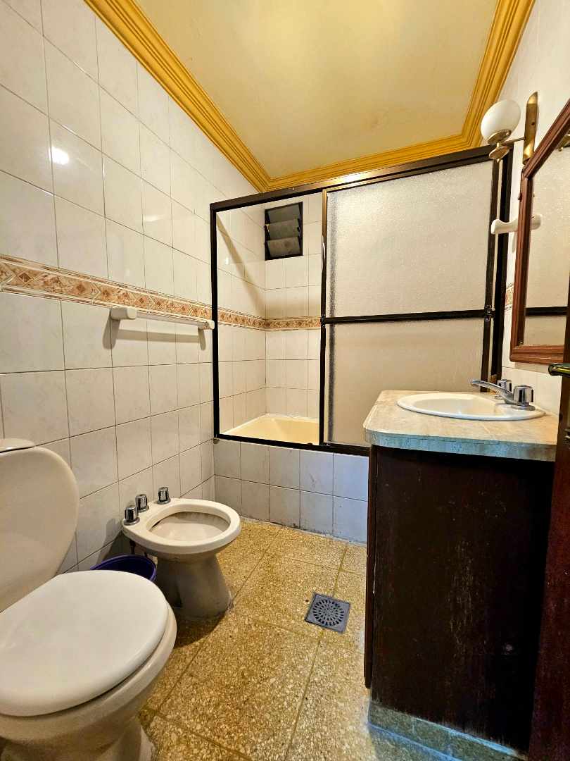 Departamento en AlquilerCalle Seoane  Foto 4