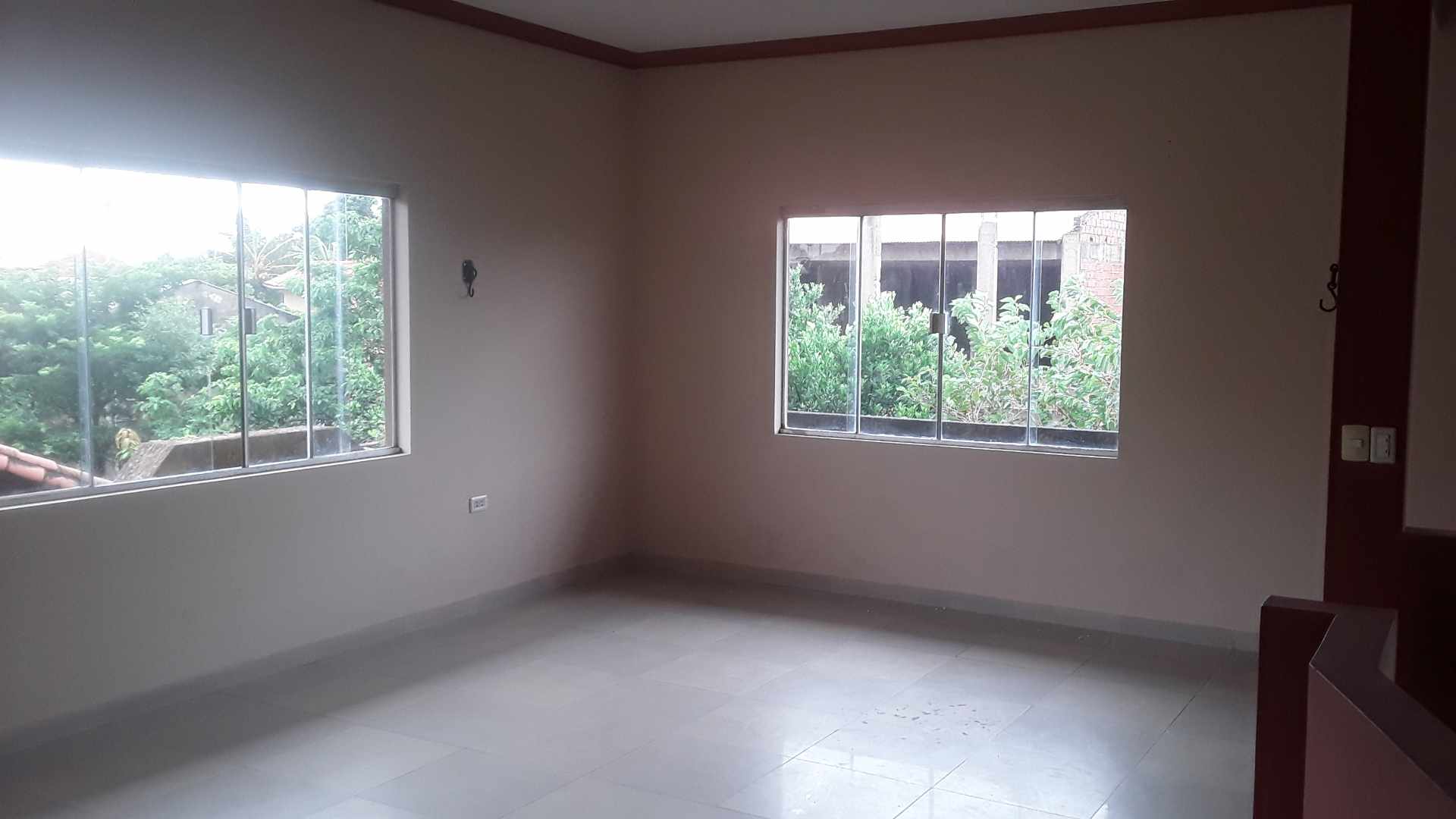 Departamento en Entre 6to y 7mo anillo Sur en Santa Cruz de la Sierra 3 dormitorios 2 baños 1 parqueos Foto 1