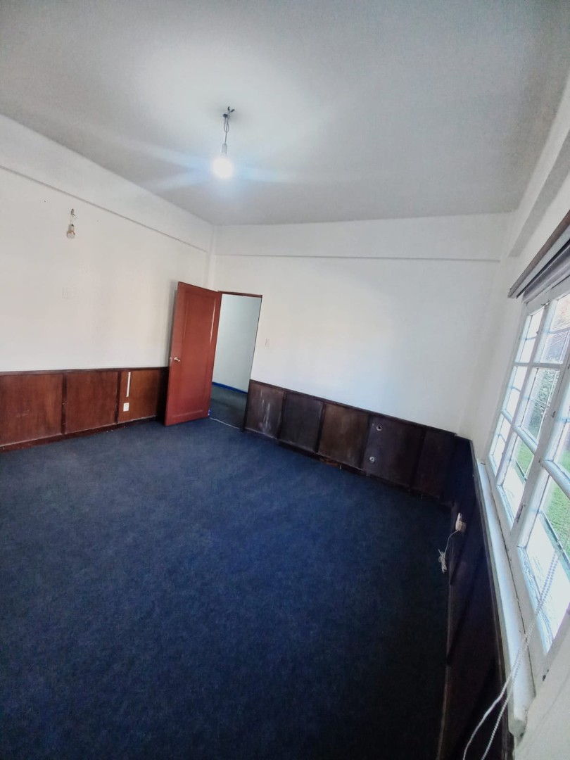 Oficina Av. Arce Foto 5