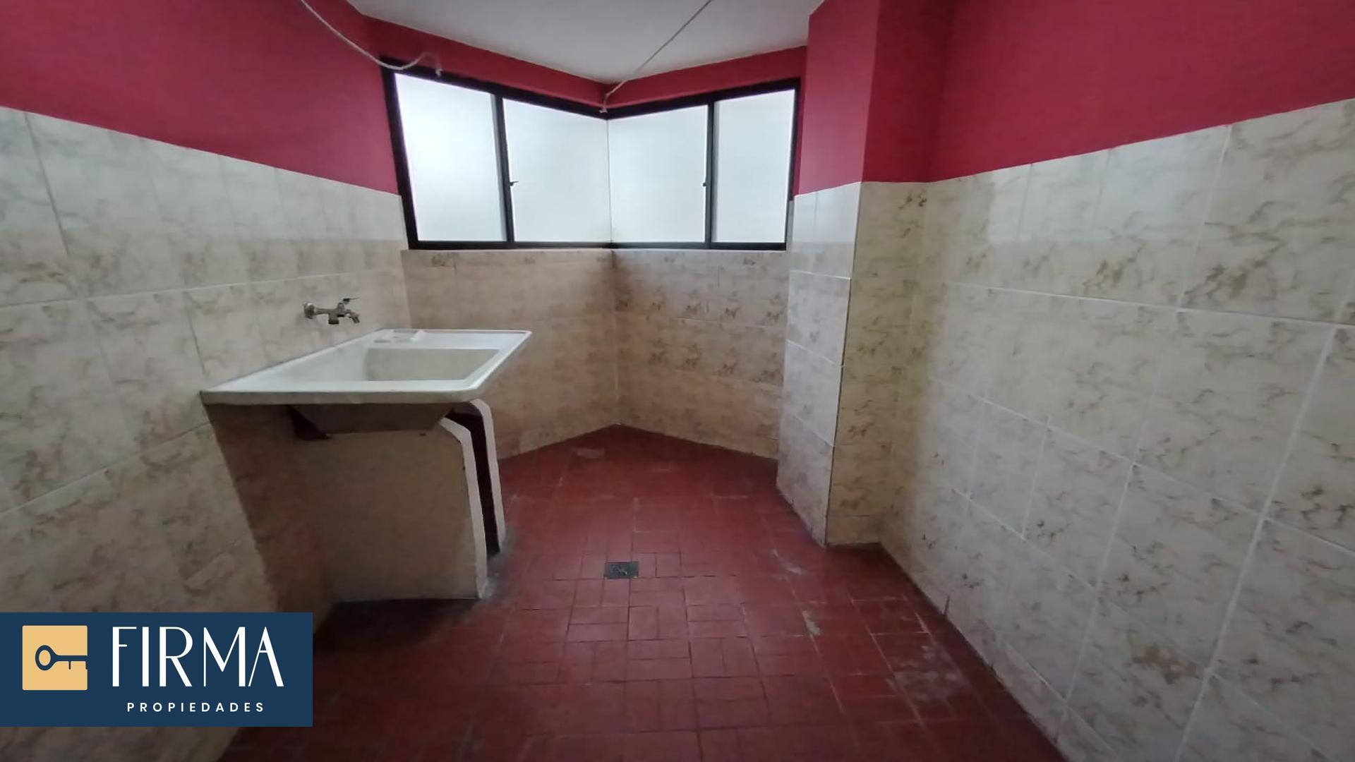 Departamento en San Jorge en La Paz 4 dormitorios 4 baños 1 parqueos Foto 8