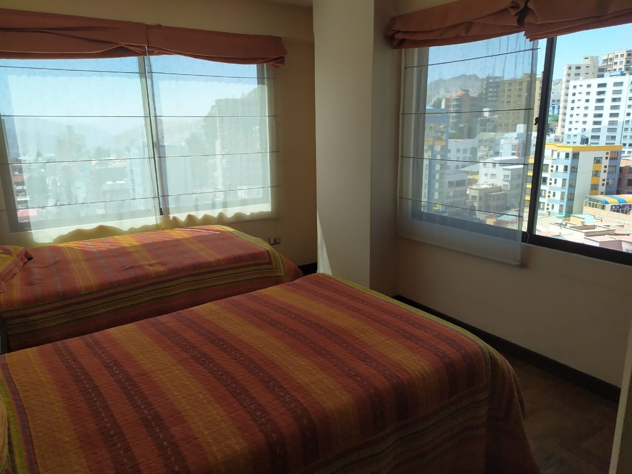 Departamento en Sopocachi en La Paz 3 dormitorios 3 baños  Foto 11