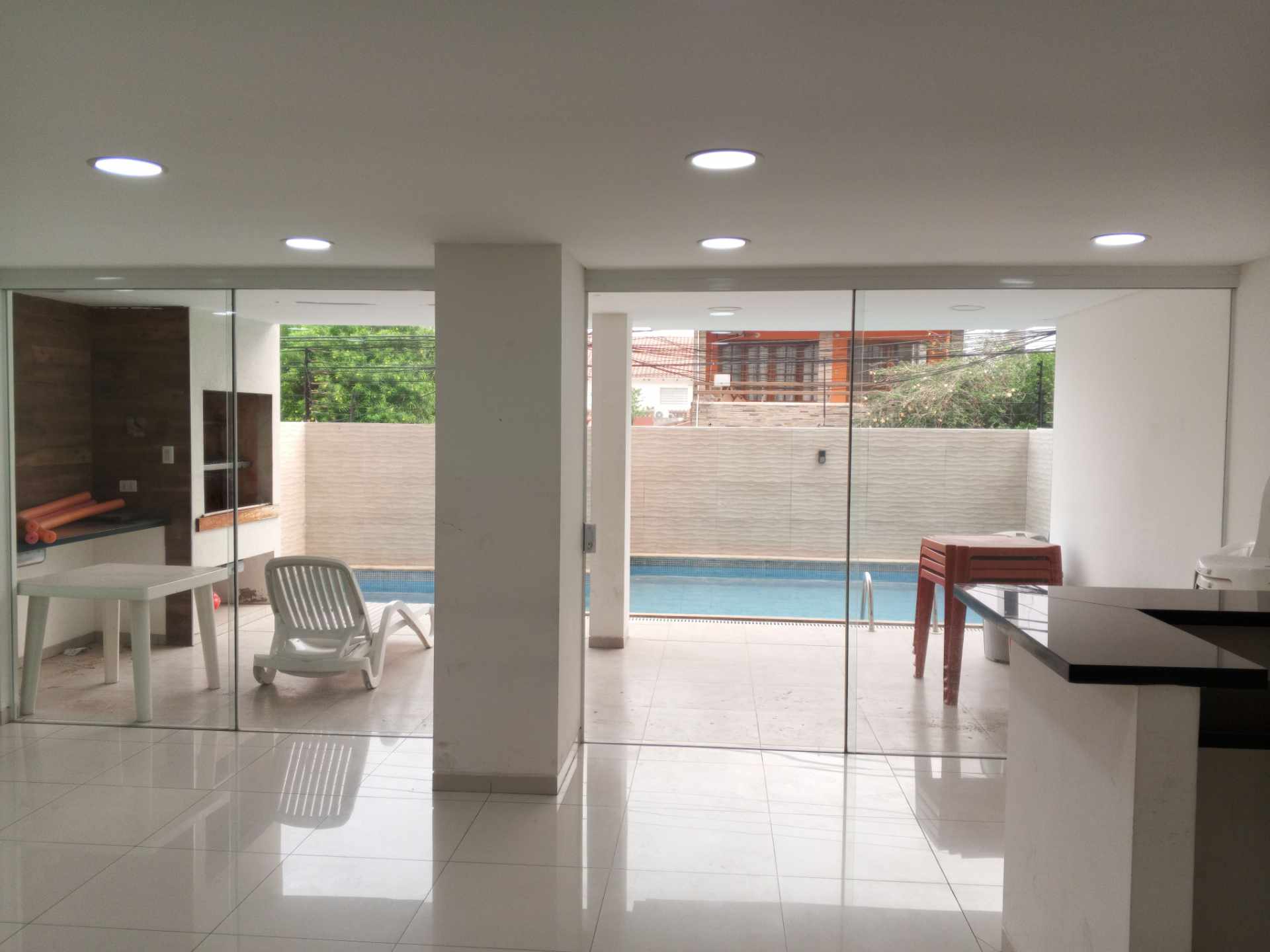 Departamento en Alquiler[EDIFICIO MONTE CASTELO| AV. ALEMANA 3ER. Y 4TO. ANILLO] ALQUILER AMOBLADO DPTO. 1 DORMITORIO PET FRIENDLY SIN PARQUEO CERCA DE COLEGIO SAINT GEORGE 1 dormitorios 1 baños  Foto 9