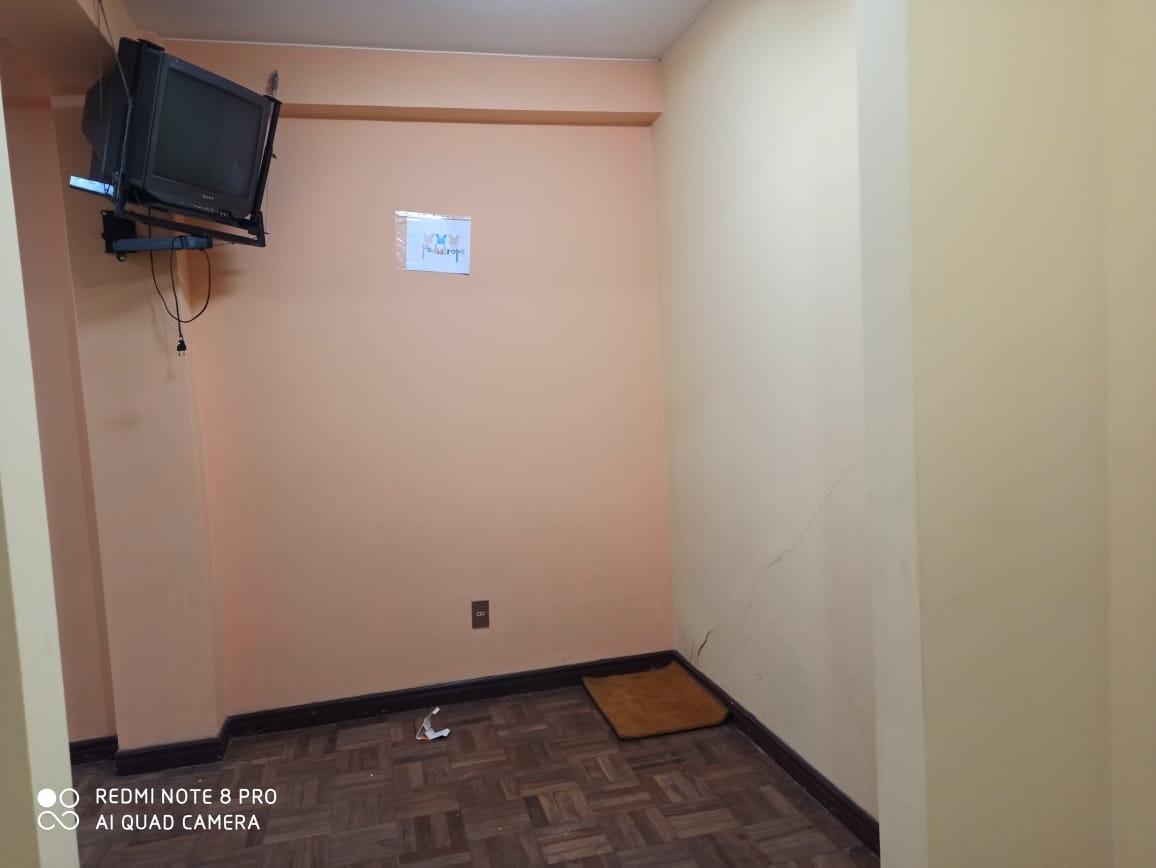 Oficina en Miraflores en La Paz 3 dormitorios 1 baños  Foto 1