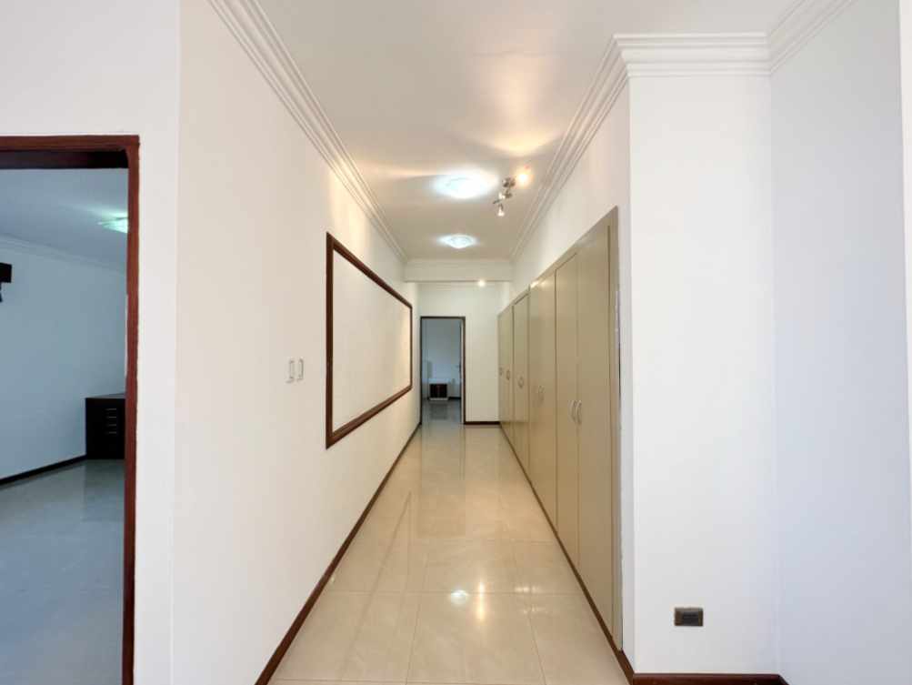 Casa en Venta6to Anillo, Zona Norte, Urbanización Ciudad Jardín, calle Los Tulipanes Foto 38