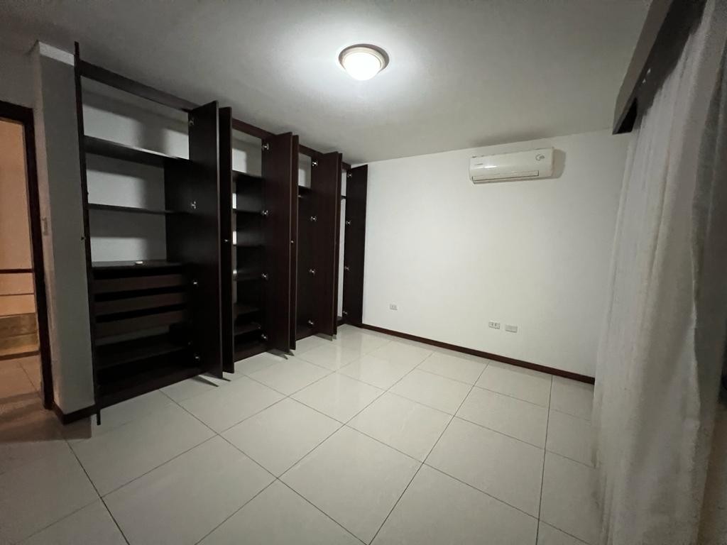 Casa en AlquilerCONDOMINIO COSTA LOS BATOS DEL URUBO Foto 6