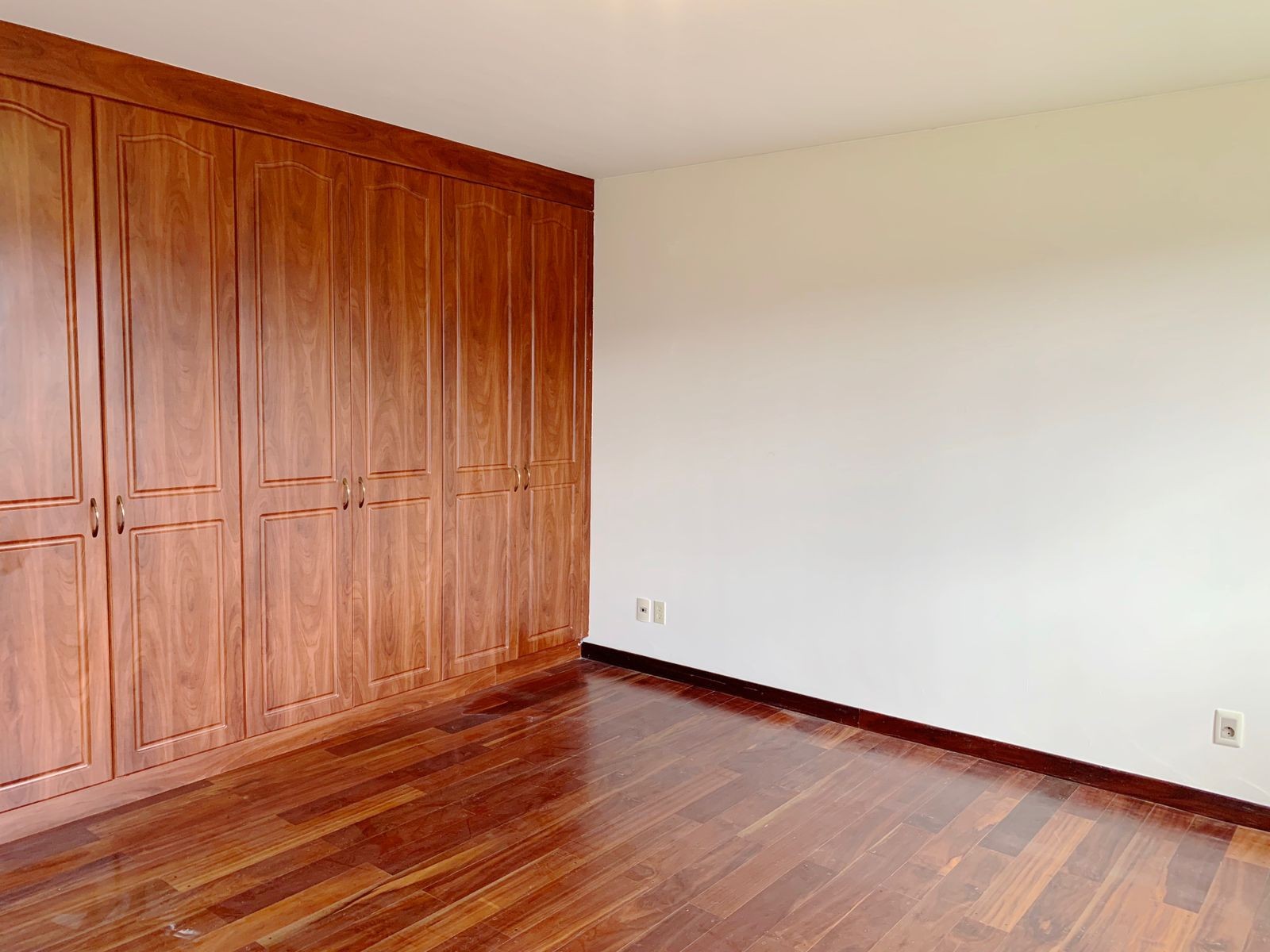 Casa en Auquisamaña en La Paz 3 dormitorios 4 baños 3 parqueos Foto 10