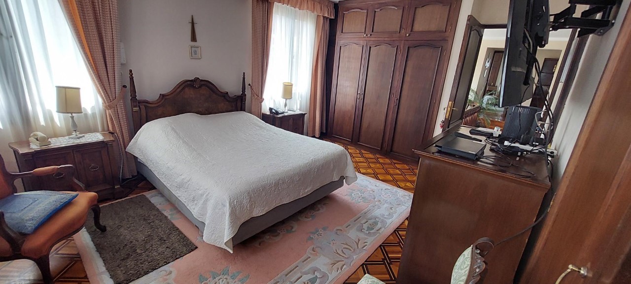 Casa en VentaACHUMANI CALLE 22, LINDA CASA EN VENTA 4 dormitorios 4 baños 3 parqueos Foto 9