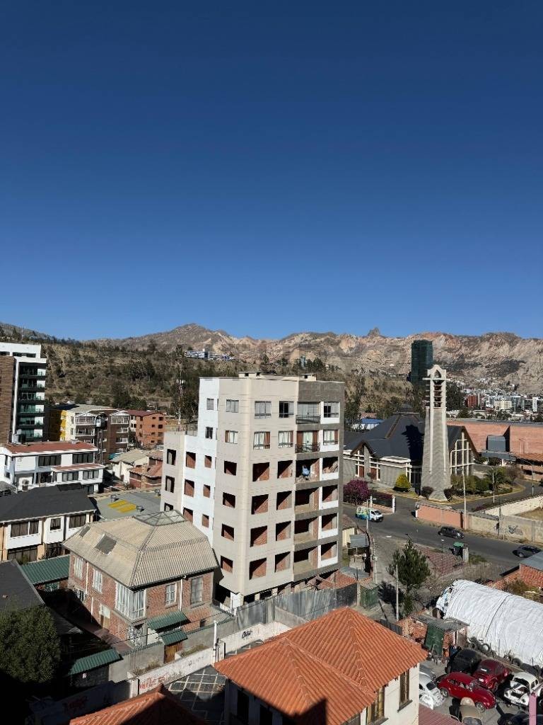 Departamento en Irpavi en La Paz 3 dormitorios 2 baños 1 parqueos Foto 8