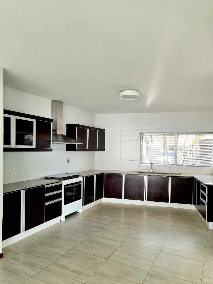 En Venta a $us 285,000 Foto 16