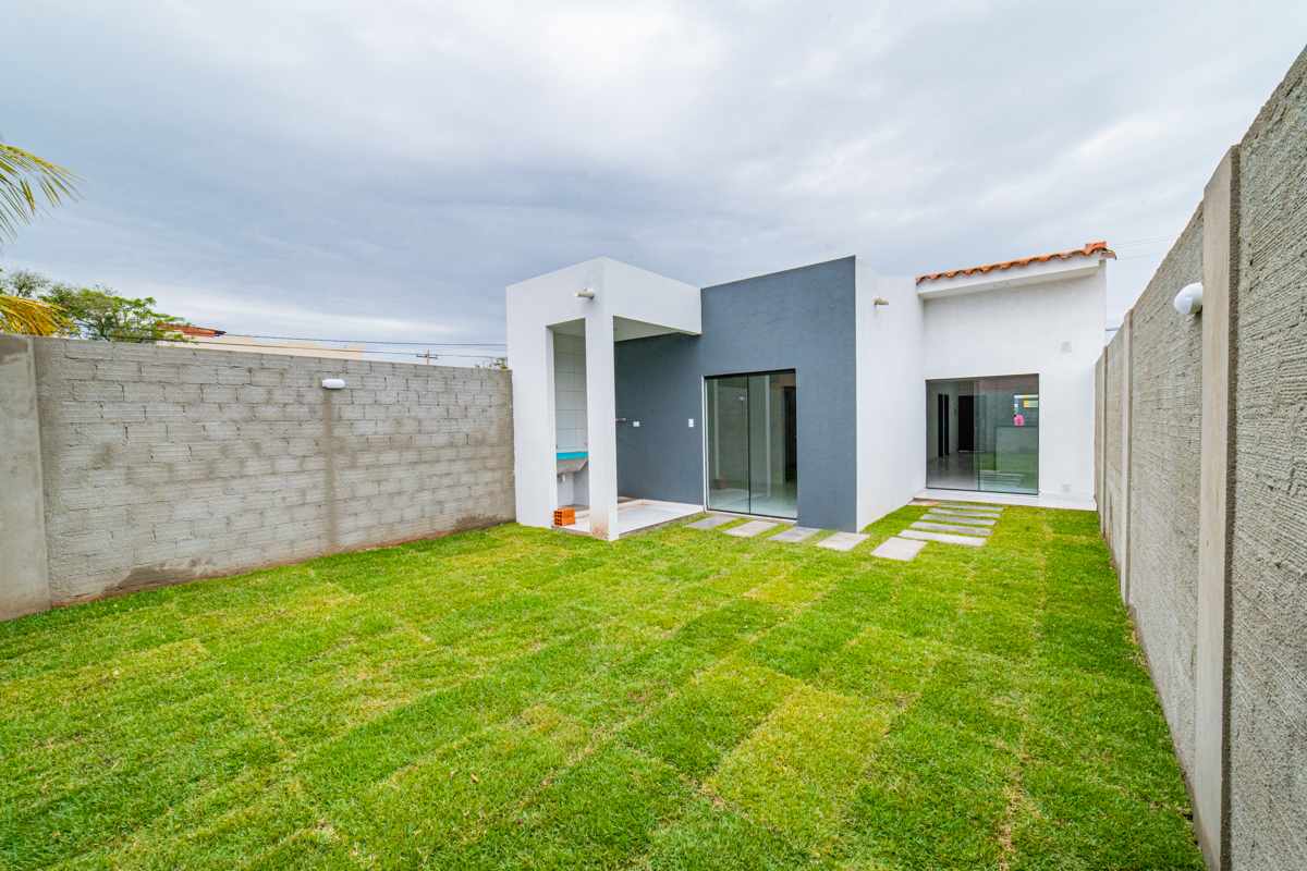 Casa en Doble vía La Guardia en Santa Cruz de la Sierra 3 dormitorios 2 baños 2 parqueos Foto 13