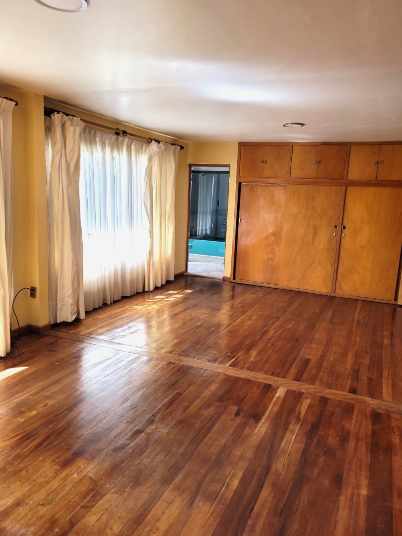 Casa en AlquilerCALACOTO -  EXCELENTE UBICACION 4 dormitorios 4 baños 5 parqueos Foto 14