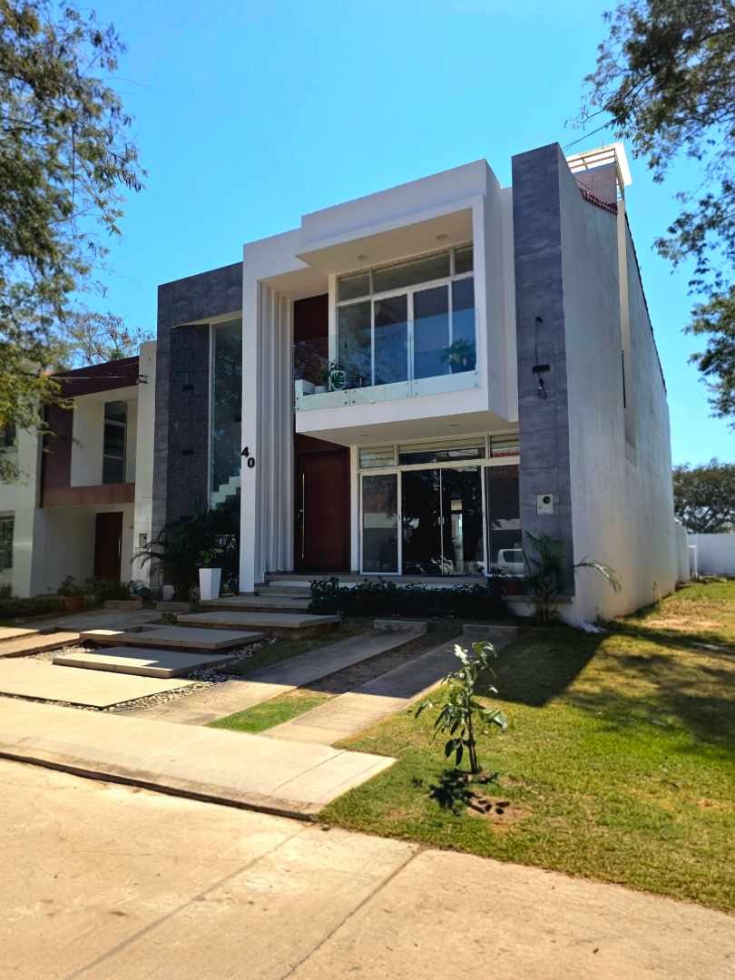 Casa en VentaZona Norte km 8½
Condominio La Pradera  Foto 33