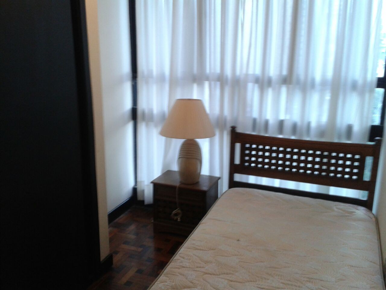 Departamento en AlquilerAv. Arce a una cuadra de la UMSA Foto 4