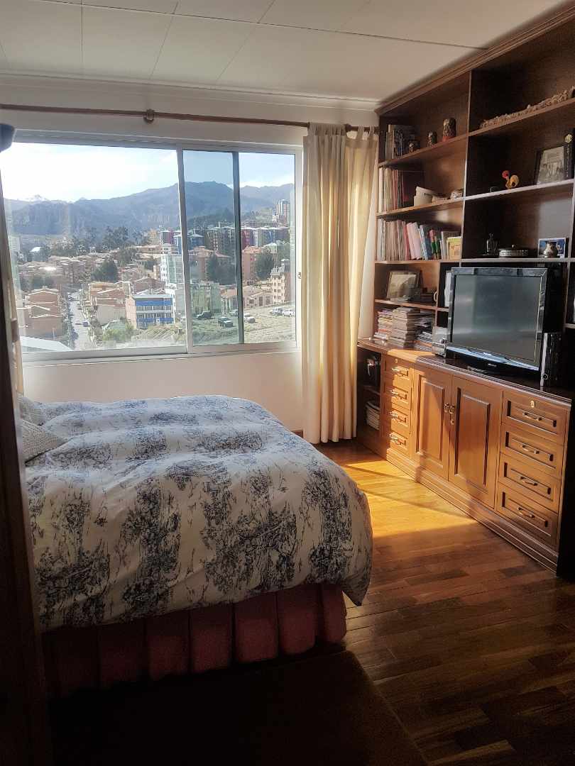 Departamento en Auquisamaña en La Paz 2 dormitorios 3 baños 1 parqueos Foto 9