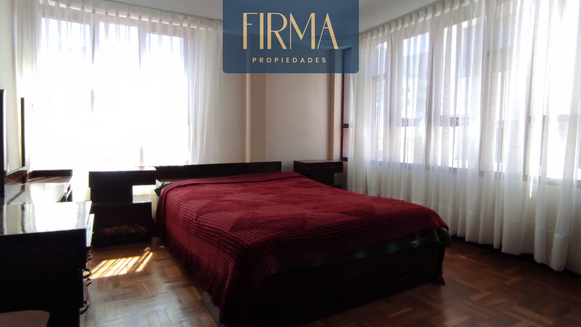 Casa en Achumani en La Paz 4 dormitorios 4 baños 2 parqueos Foto 26