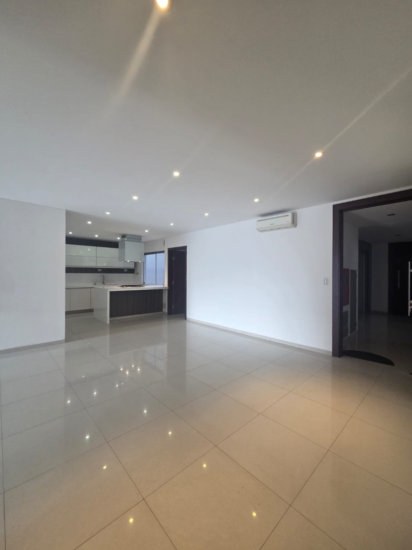 Departamento en AlquilerEquipetrol, zona Norte,Departamento de lujo en Alquiler  Foto 9