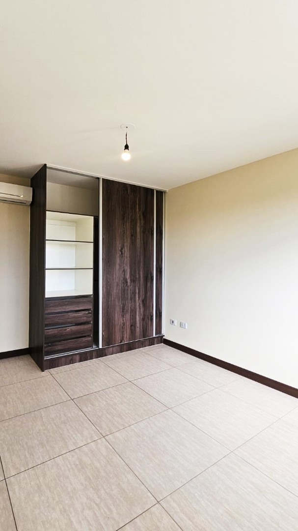Departamento en Entre 2do y 3er anillo Oeste en Santa Cruz de la Sierra 2 dormitorios 1 baños 1 parqueos Foto 15
