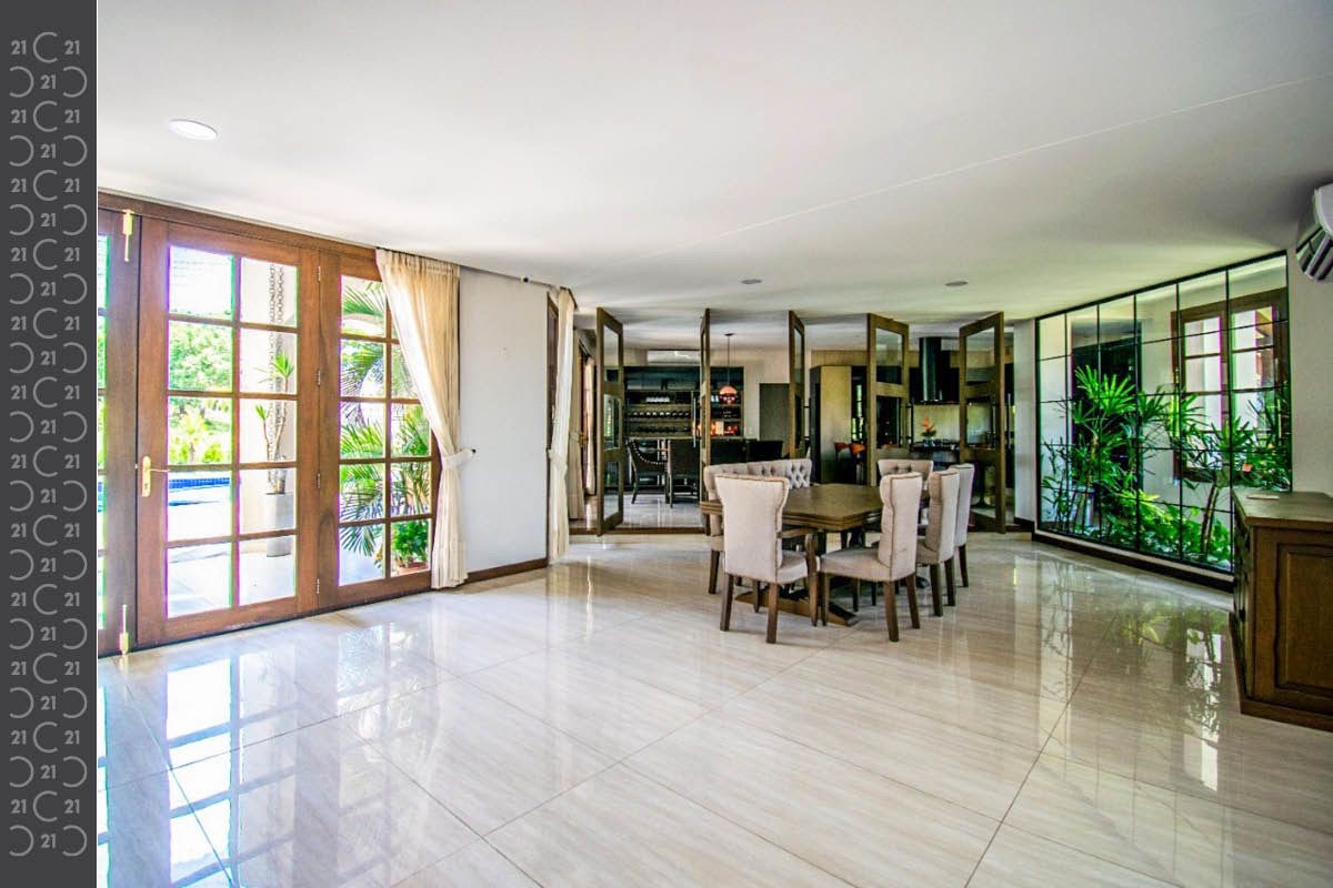 En Venta a $us 1,200,000 Foto 2