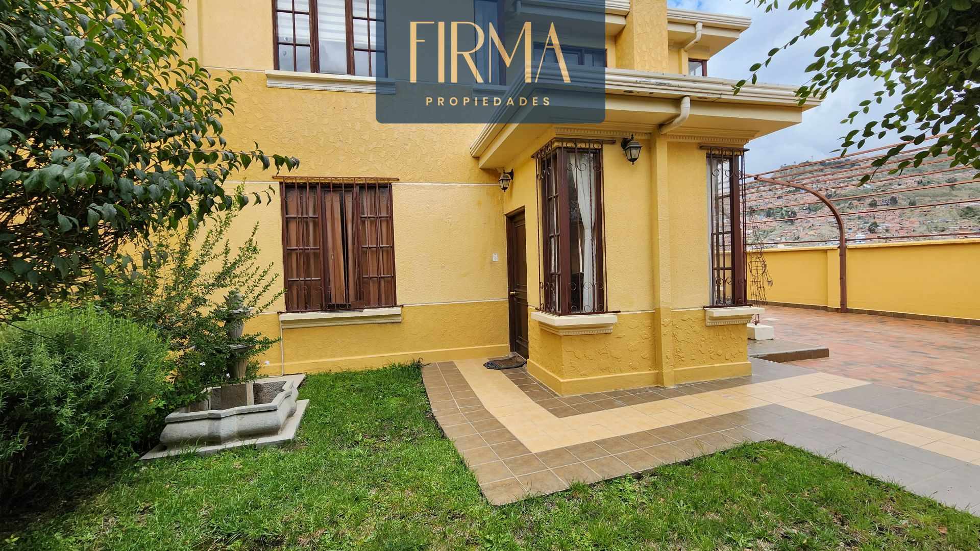 Casa en VentaIRPAVI, ARUNTAYA   5 dormitorios 4 baños 4 parqueos Foto 2