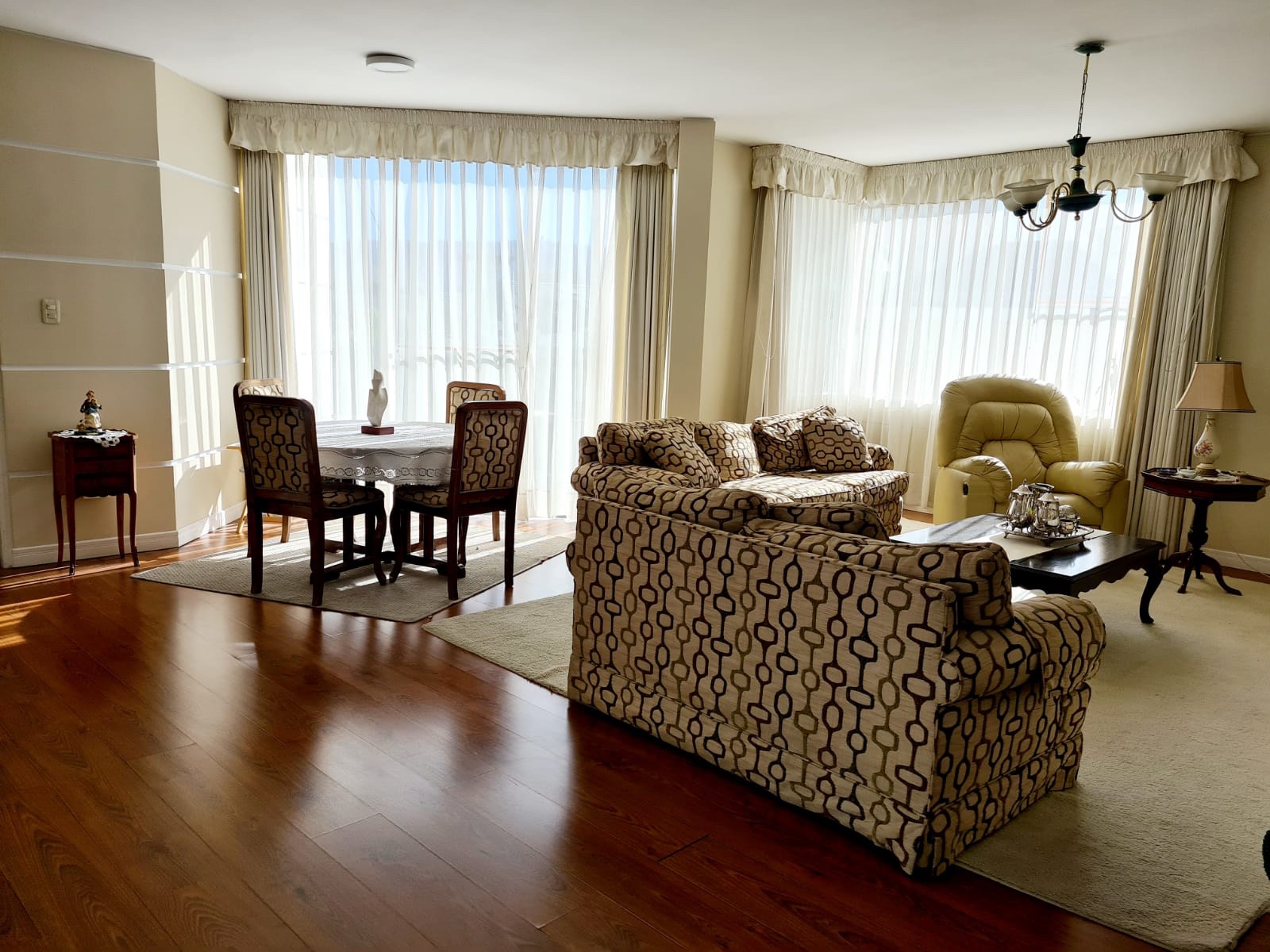 Casa Achumani calle 22 Foto 12