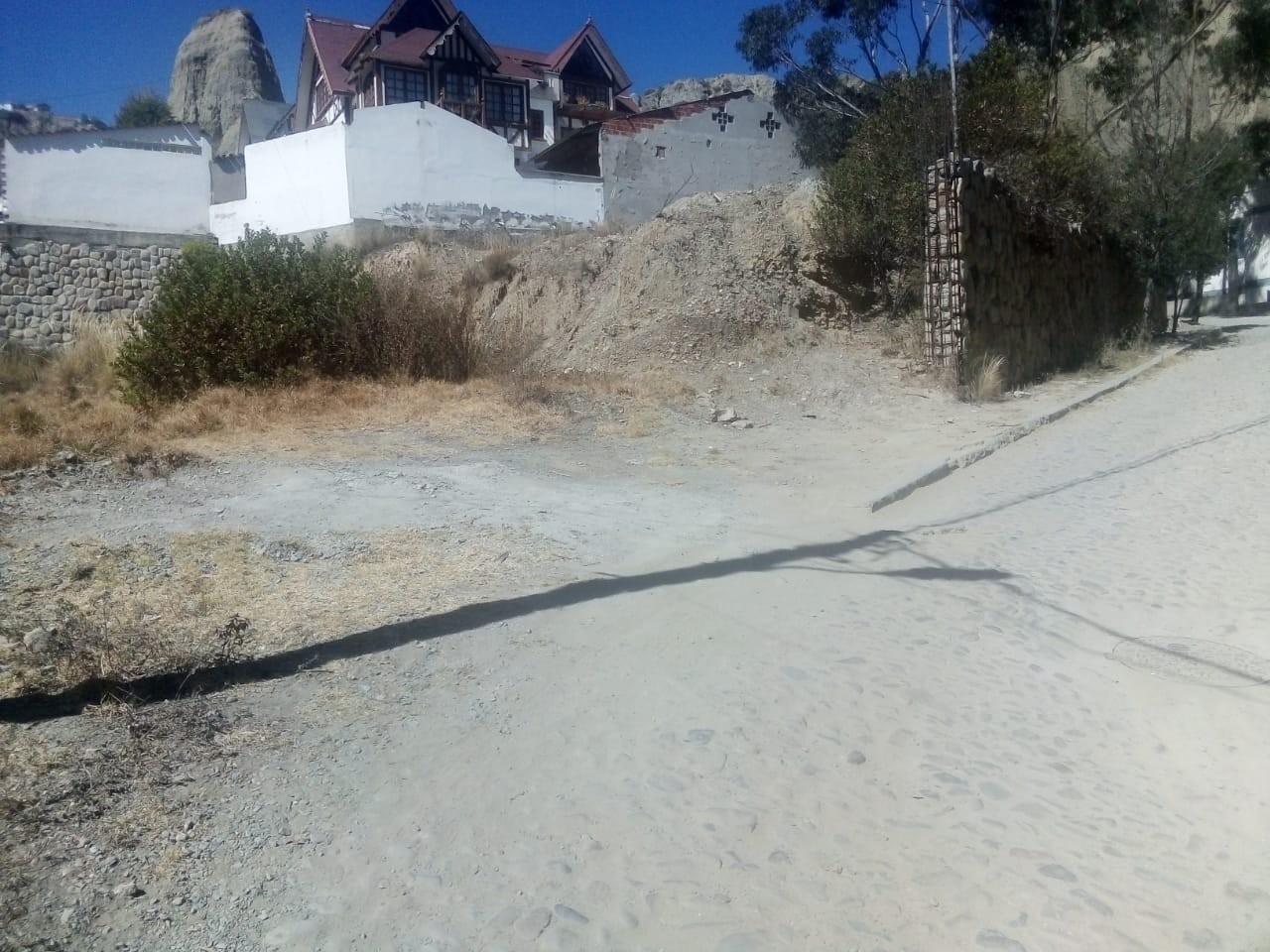 Terreno en VentaAv. Principal de Pamir Pampa, terreno esquina Foto 8