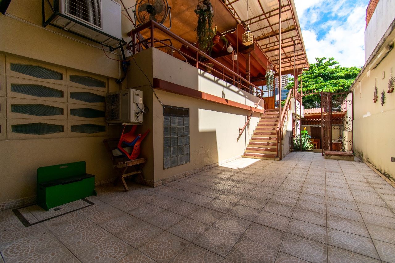 Oficina en AlquilerEquipetrol sobre 3er. anillo externo  5 dormitorios 5 baños 6 parqueos Foto 2