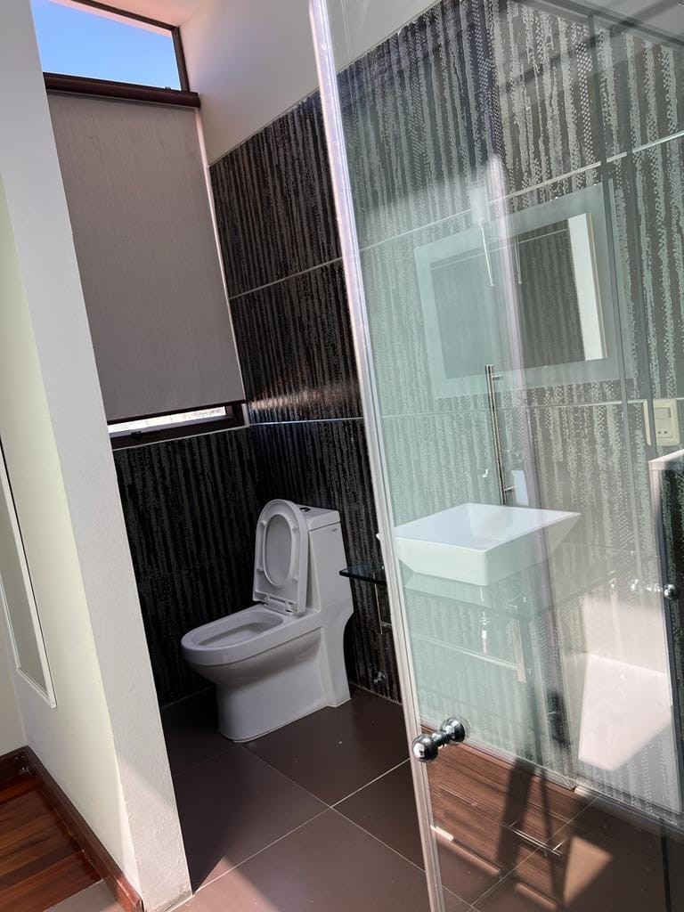 Departamento en Calacoto en La Paz 3 dormitorios 5 baños 1 parqueos Foto 10