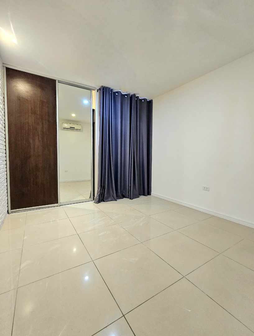 Departamento Av Pirai entre 4 y 5to anillo DEPARTAMENTO EN ALQUILER – COND VISTA VERDE Foto 13
