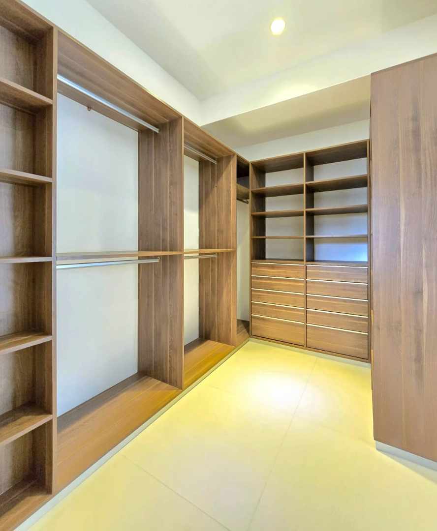 Departamento en Entre 8vo y 9no anillo Norte en Santa Cruz de la Sierra 3 dormitorios 4 baños 2 parqueos Foto 11