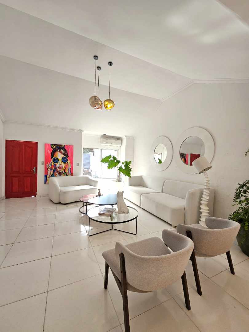Casa en VentaZona Oeste
3er y 4to Anillo Av. PIRAÍ 
(Barrio Las Palmas) 4 dormitorios 4 baños 2 parqueos Foto 21