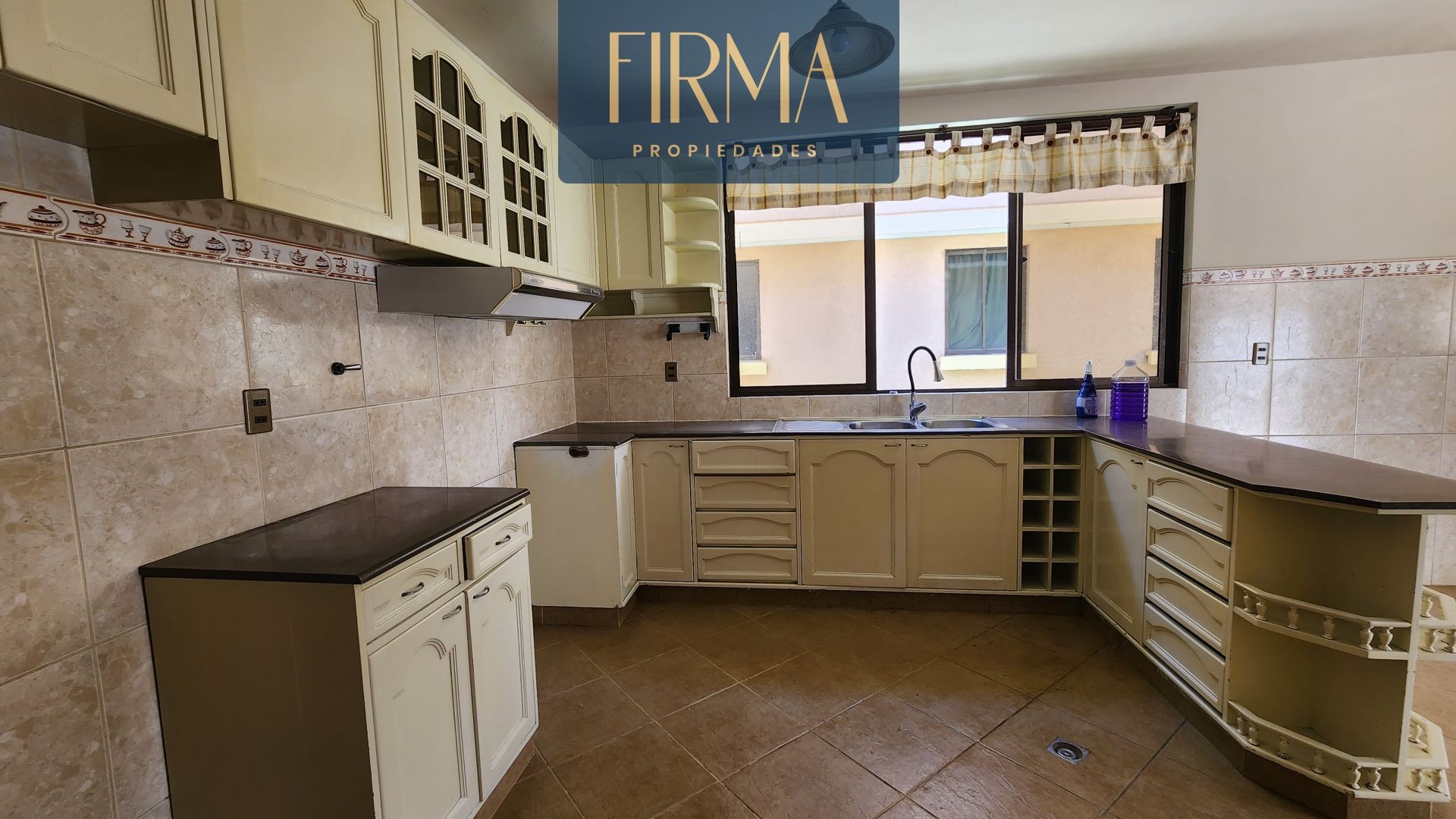 Casa ALQUILA ESTA CASA EN CONDOMINIO PRIVADO, ACHUMANI Foto 13