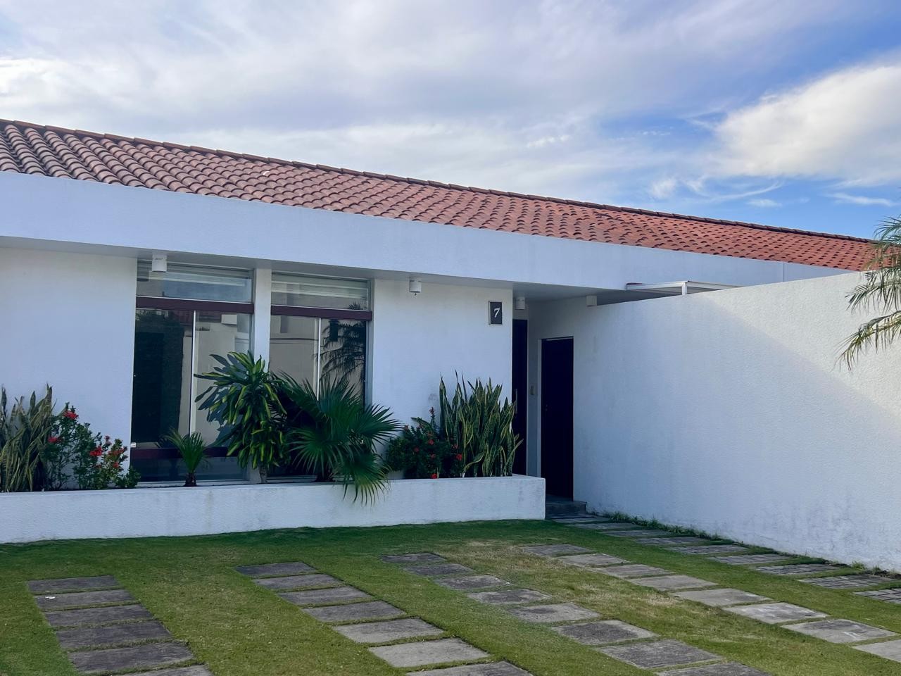 Casa CONDOMINIO COSTA BLANCA III
HERMOSA CASA EN ALQUILER DE 1 PLANTA 
LA MEJOR UBICACION DE SANTA CRUZ!!! Foto 1