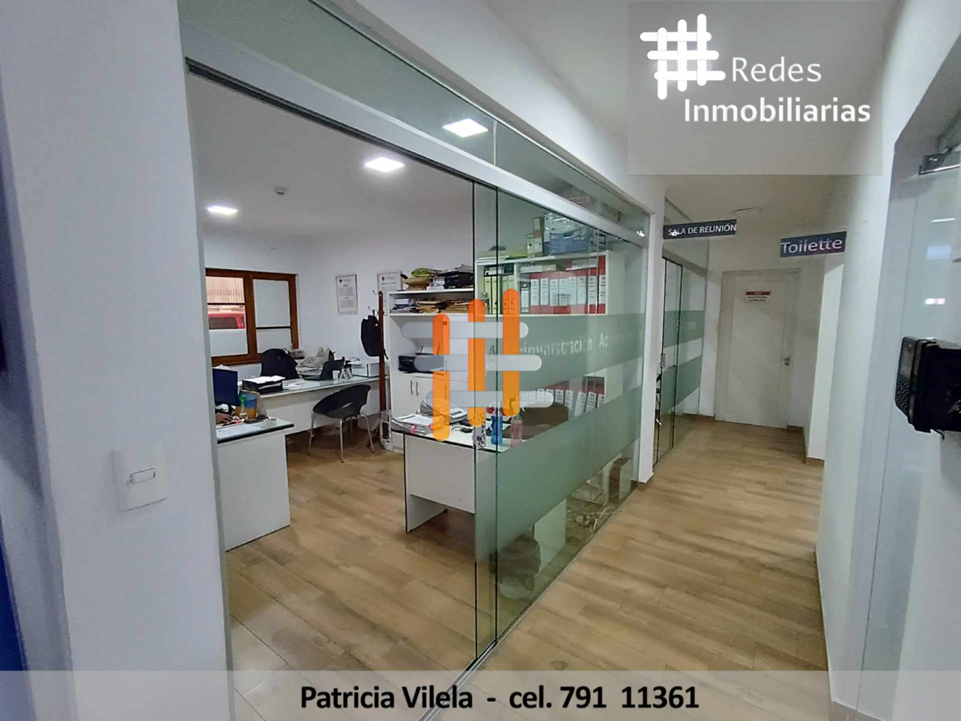 Local comercial en Calacoto en La Paz  3 baños  Foto 8