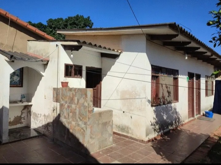 Casa en Entre 9no y 10mo anillo Este en Santa Cruz de la Sierra 7 dormitorios 2 baños 1 parqueos Foto 1