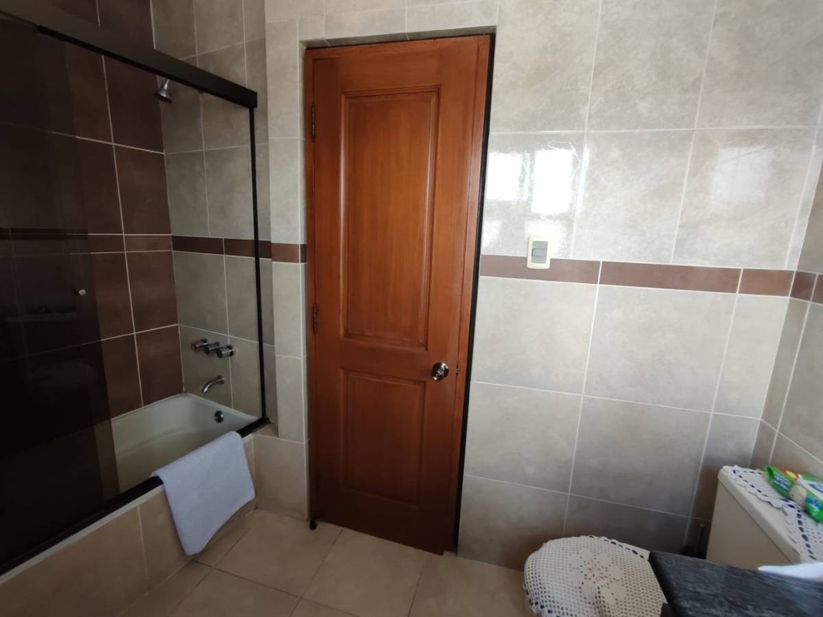 Departamento en AnticréticoCALLE 25 CALACOTO AV. MUÑOZ REYES Foto 16