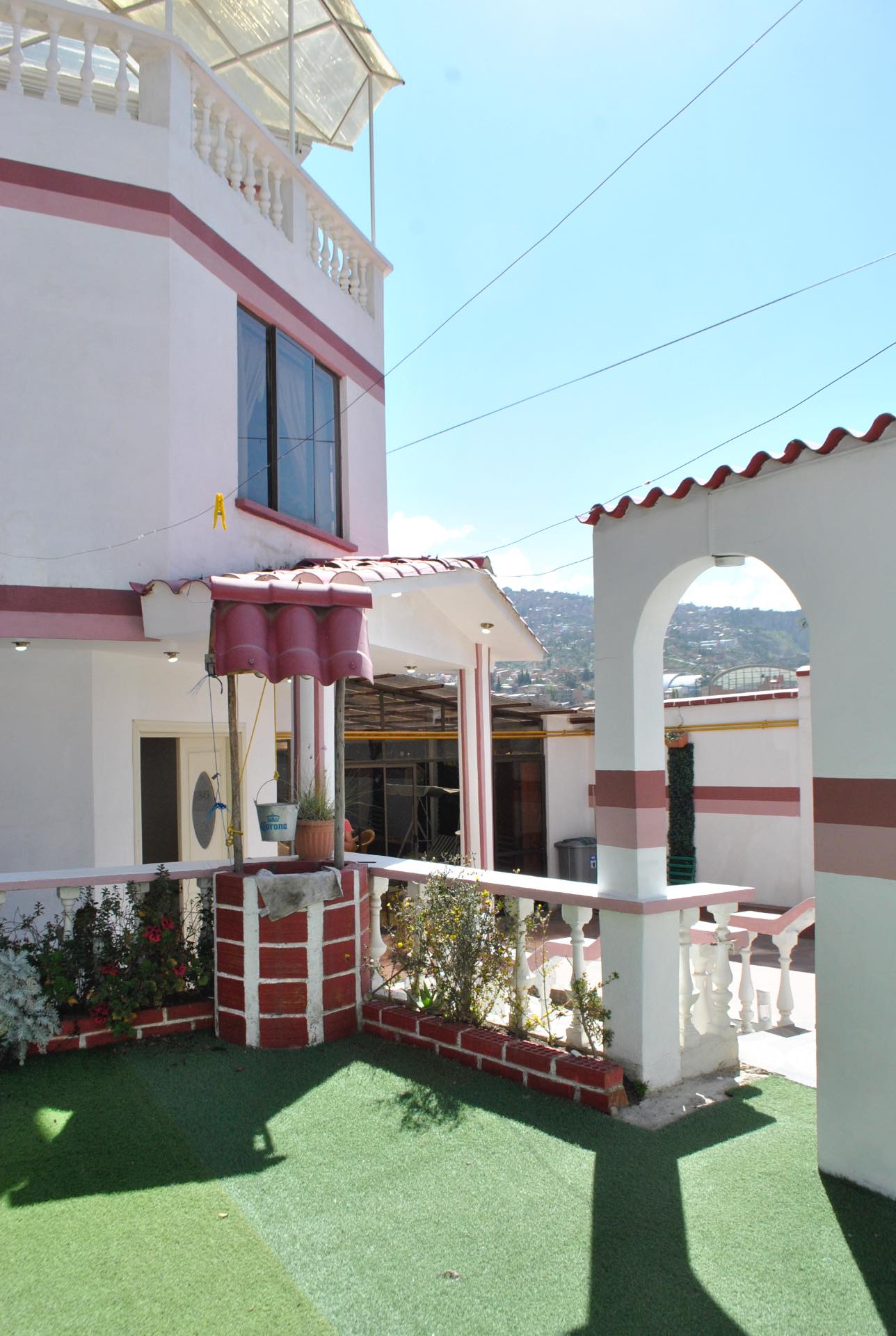 Casa en Llojeta en La Paz 4 dormitorios 5 baños 2 parqueos Foto 4